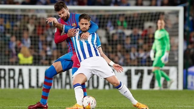 足球直播网站-巴萨后卫全伤险丢胜局，稳住敏感西超席位